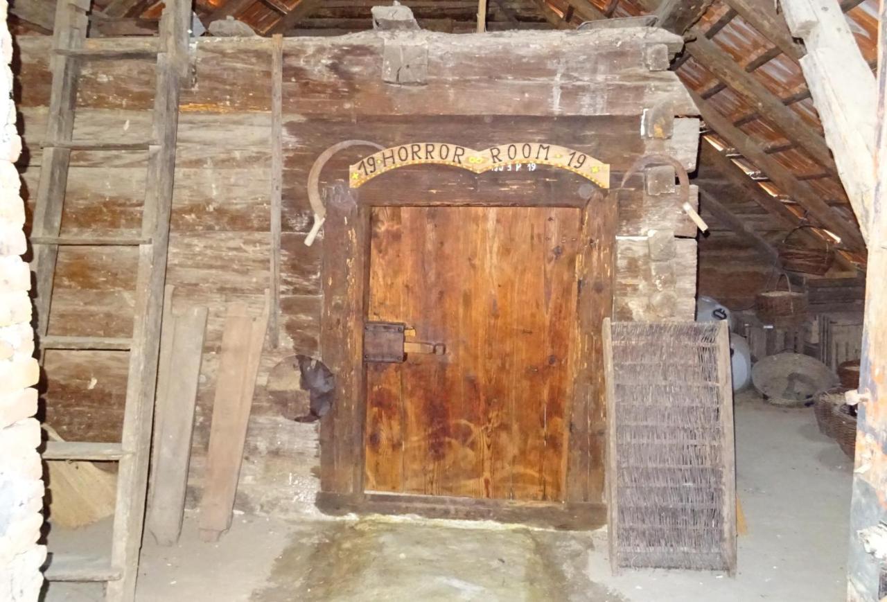 Homestay Kapl Ledinek ภายนอก รูปภาพ