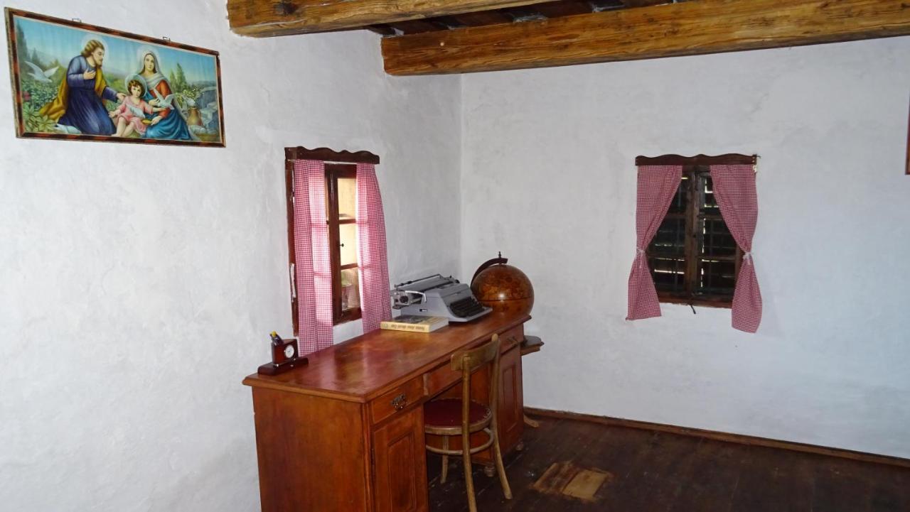 Homestay Kapl Ledinek ภายนอก รูปภาพ