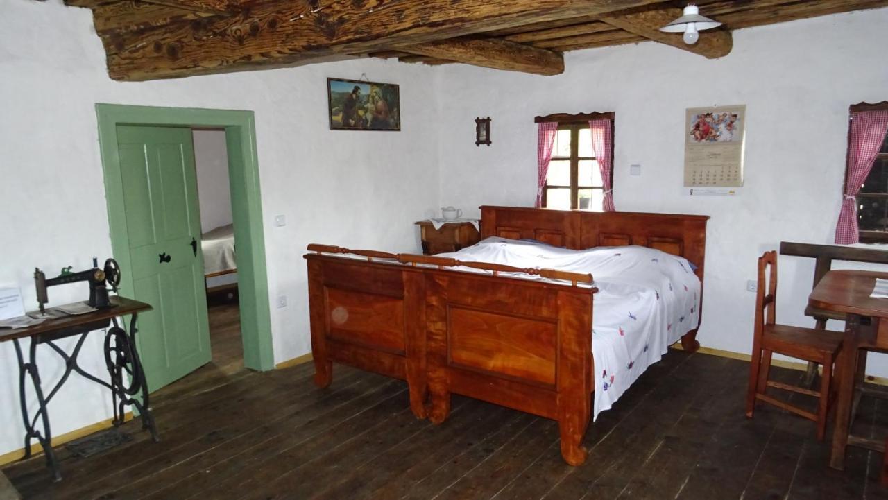 Homestay Kapl Ledinek ภายนอก รูปภาพ